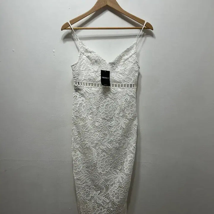 [BUNJANG] Forever 21 White Lace Midi Dress / 포에버21 화이트 레이스 미디 원피스