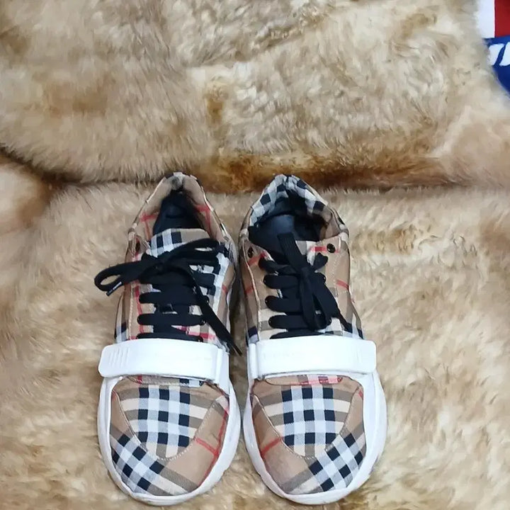 [BUNJANG] Burberry Check Sneakers / 버버리 체크 스니커즈   260