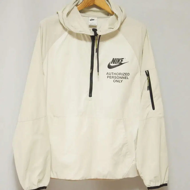 [SOLD OUT] 나이키 빅로고 반집업 후드티셔츠 남성100