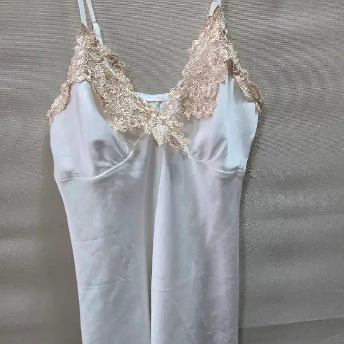 [BUNJANG] Lace Trimmed Slip Camisole / 슬립90