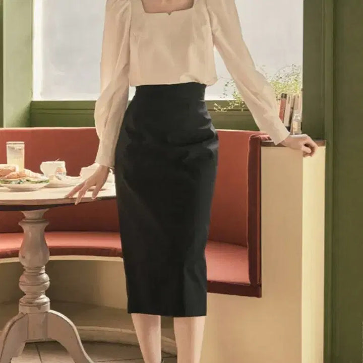 [BUNJANG] Flooum Rose Vine Blouse Size 1 / 플로움 로즈바인 블라우스 1사이즈