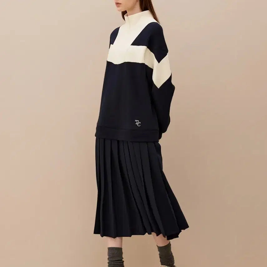 [BUNJANG] Collabatory Fleece Pleats Turtleneck Dress Navy / 콜라보토리 기모 플리츠 목 폴라 하이넥 드레스 롱 원피스 네이비
