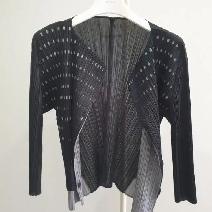 [BUNJANG] Issey Miyake Pleats Please Cardigan Black / 이세이미야케 플리츠플리즈 가디건
