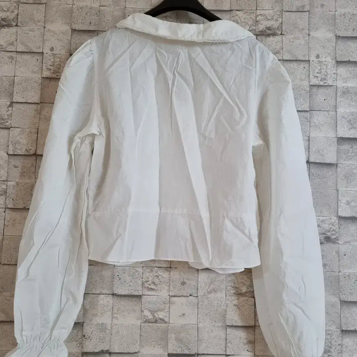 [BUNJANG] Pretty Young Thing White Pintuck Crop Blouse / 프리티영띵 pyt 화이트 핀턱 크롭블라우스