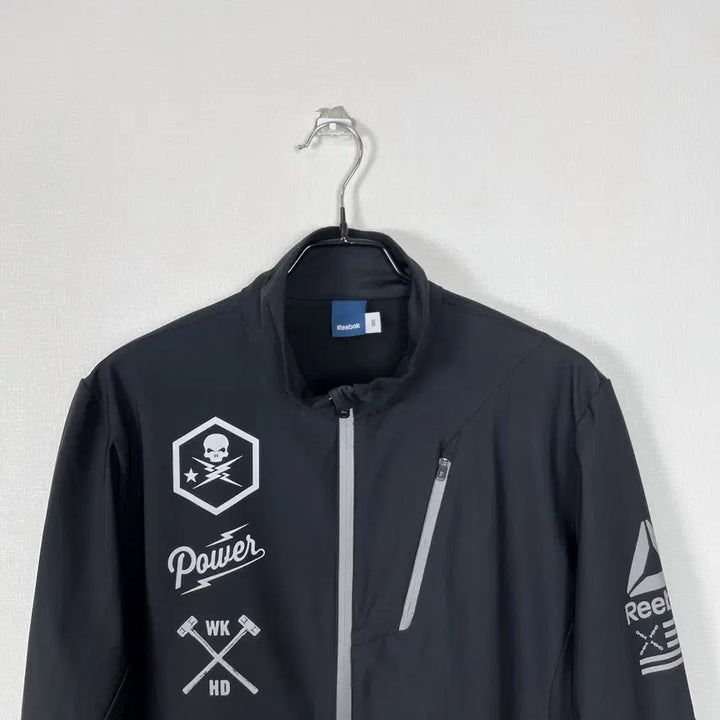 [BUNJANG] Reebok Lightweight Training Jacket Women&