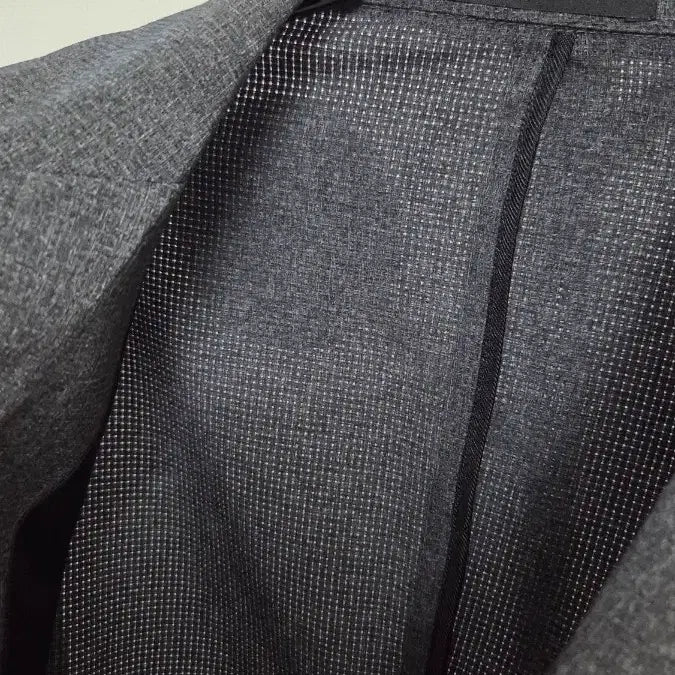 [SOLD OUT] 코모도스퀘어 자켓 100