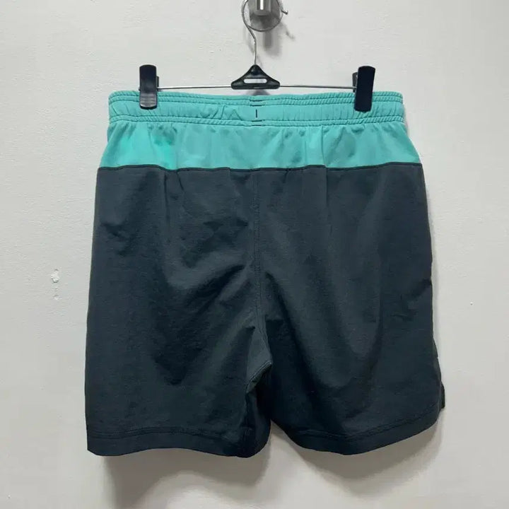 [BUNJANG] Under Armour Shorts Charcoal/Mint M / 언더아머 반바지 차콜/민트 M