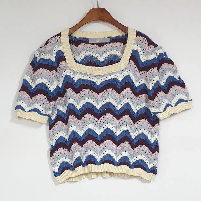 [BUNJANG] 8seconds Square Neck Knit Sweater (Size M) / 8seconds 스퀘어넥 니트 M