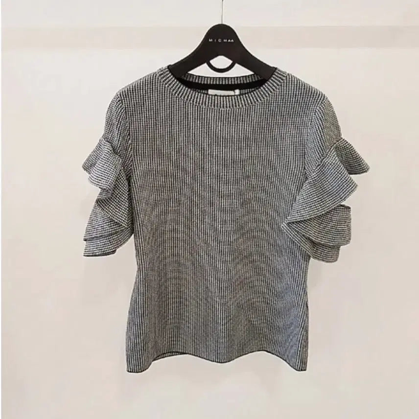 [BUNJANG] MICHAA Ruffle Sleeve Knit Blouse Black Size 55 / 미샤 러플소매 니트블라우스 55사이즈