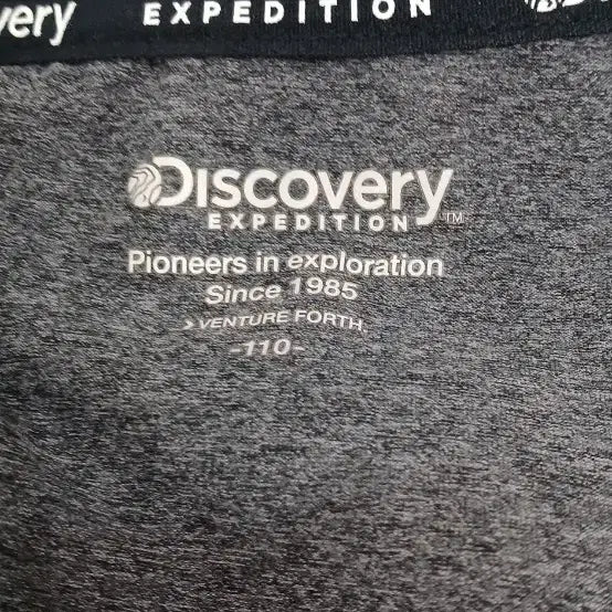 [BUNJANG] Discovery Expedition Grey T-Shirt / 디스커버리 익스페디션 회색 반팔 티셔츠