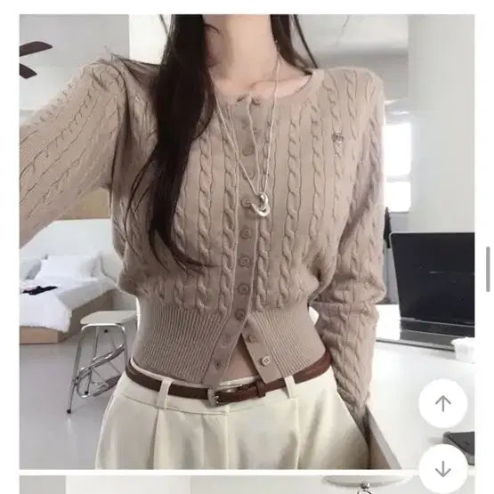 [BUNJANG] Holy Twisted Cardigan / 홀리 꽈배기 가디건