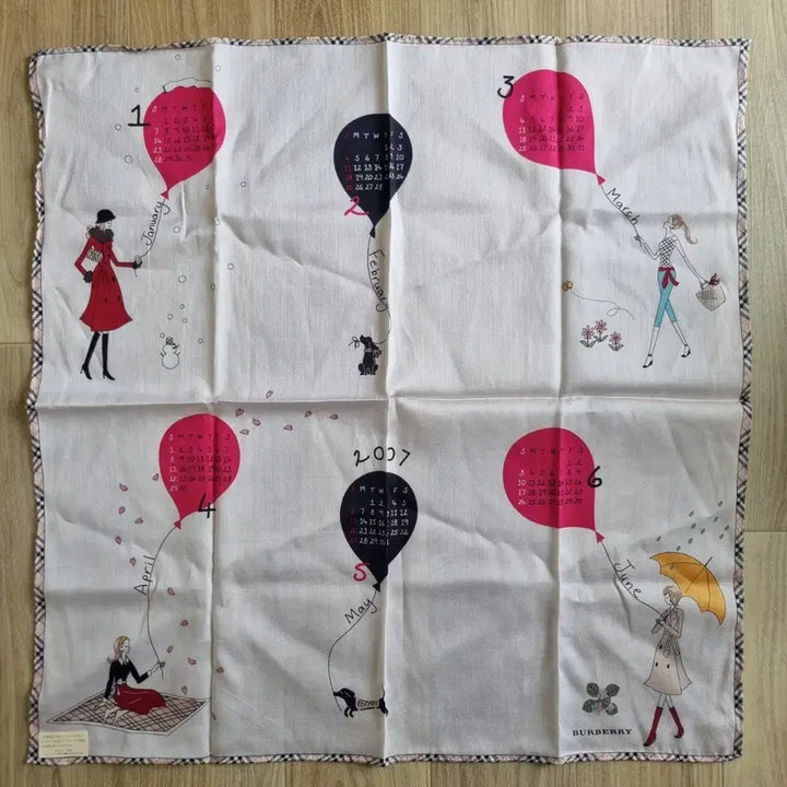 [BUNJANG] Burberry 2007 Calendar Silk-Feel Cotton Bandana Scarf / 일본수입 버버리 2007년 캘린더 손수건겸 쁘띠스카프