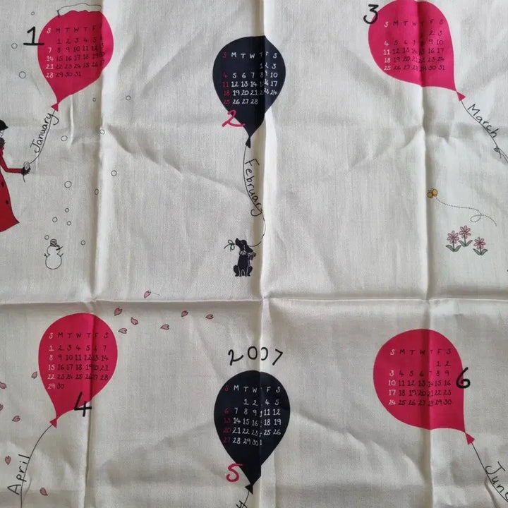 [BUNJANG] Burberry 2007 Calendar Silk-Feel Cotton Bandana Scarf / 일본수입 버버리 2007년 캘린더 손수건겸 쁘띠스카프