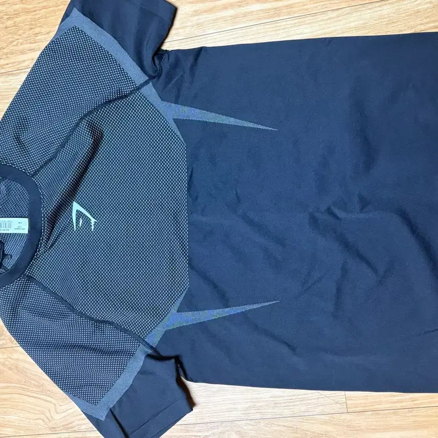 [BUNJANG] Gymshark Onyx Whitie Gray T-Shirt / 짐샤크 오닉스 화이티 그레이 반팔 l 새상품