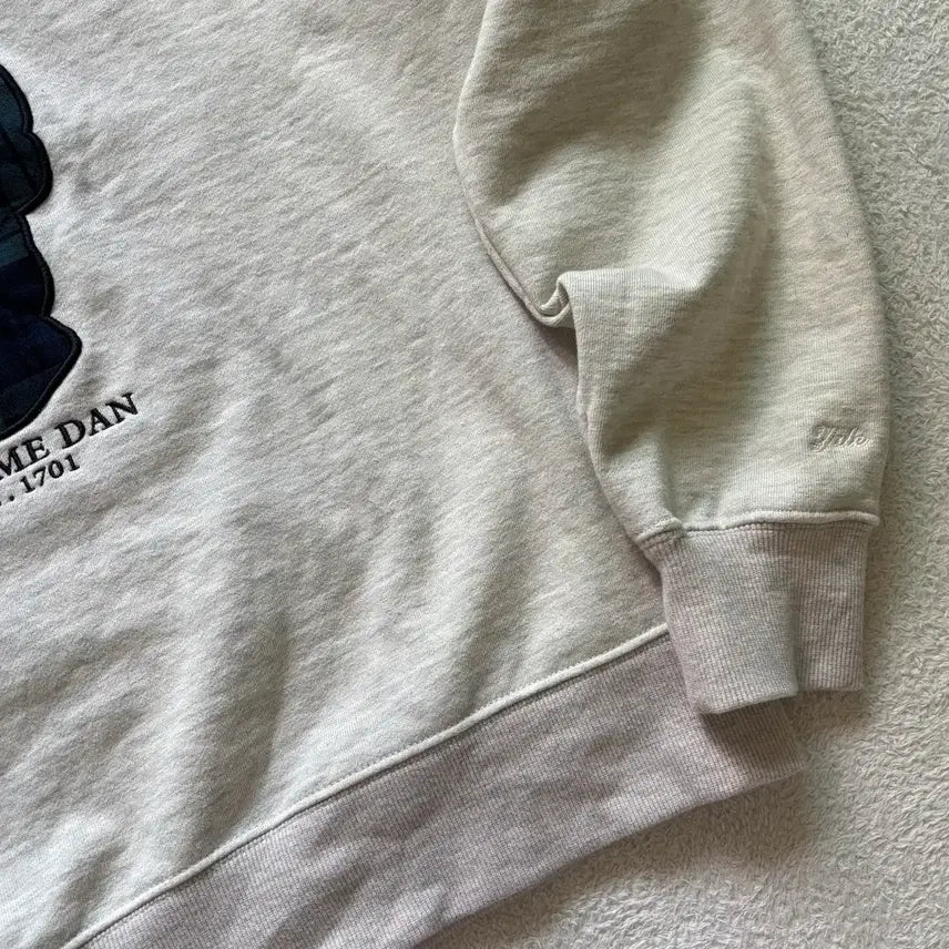 [BUNJANG] YALE Embroidered Teddy Bear Sweatshirt Cream / YALE 예일 테디베어 크림 자수 맨투맨
