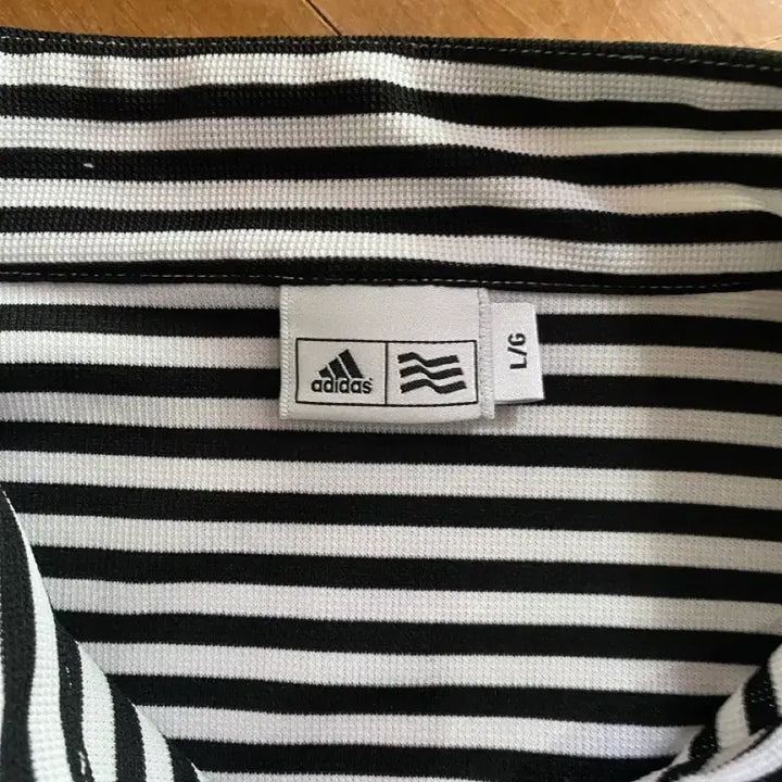 [BUNJANG] Adidas Stripe Summer Zip-Up T-Shirt L/G (100-105) / 아디다스 스트라이프 여름 집업 티셔츠 L/G (100~105)