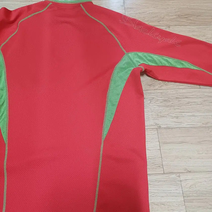 [BUNJANG] Black Yak Zip-Up T-Shirt Red / 블랙야크 짚업 티셔츠 레드