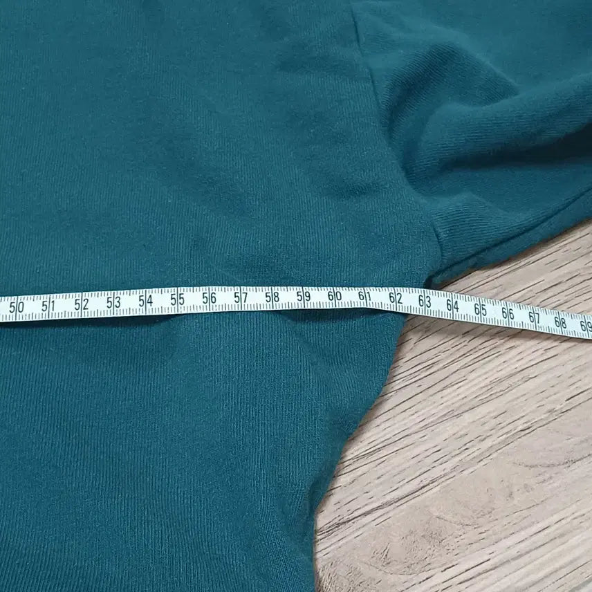 [BUNJANG] Green Ribbon Sweatshirt / 그린 리본 맨투맨