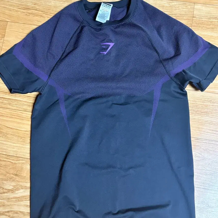 [SOLD OUT] 짐샤크 오닉스 퍼플 l 반팔 새상품