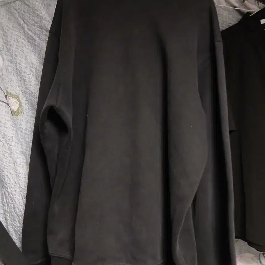 [BUNJANG] Nike Black Sweatshirt / 나이키 블랙 맨투맨 티셔츠 기모!