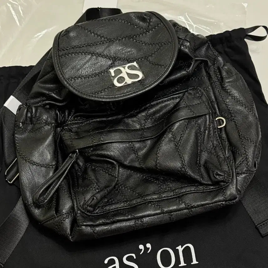 [BUNJANG] AZON Bennet Quilted Leather Backpack / 애즈온 여자가방 베넷 백팩 새상품