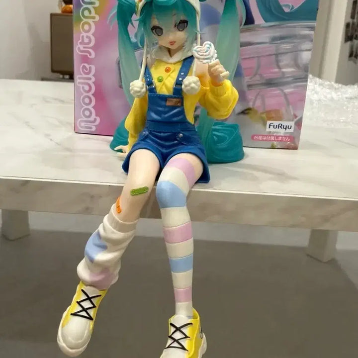 [BUNJANG] Hatsune Miku Lollipop Figure / 하츠네미쿠 롤리팝
