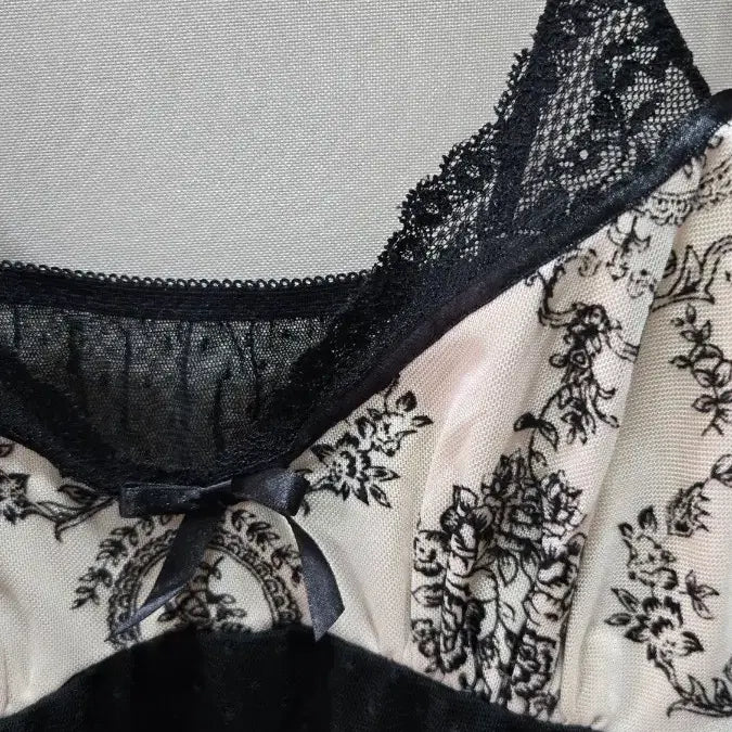 [BUNJANG] Lace Trimmed Slip Dress - Size 90 / 슬립90