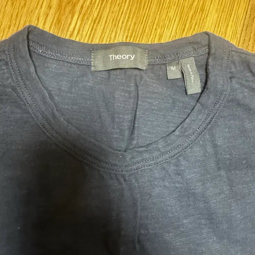[BUNJANG] Theory Essential Navy Short-Sleeve T-Shirt (M) / 띠어리 네이비 에센셜 반팔티 M