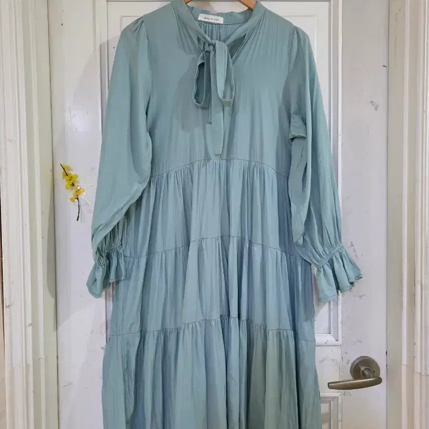 [BUNJANG] Elegant Silk-Like Long Dress / 봄. 여름 디자인이쁜 고급스러운 실크같은 롱원피스. 가슴단면53