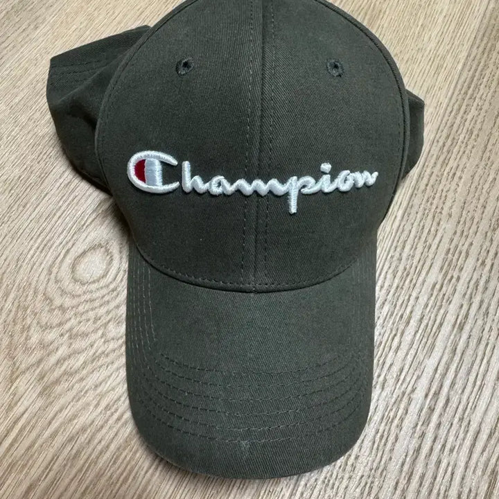 [BUNJANG] Champion Khaki Cotton Baseball Cap OS / 챔피온 카키색 볼캡 프리사이즈