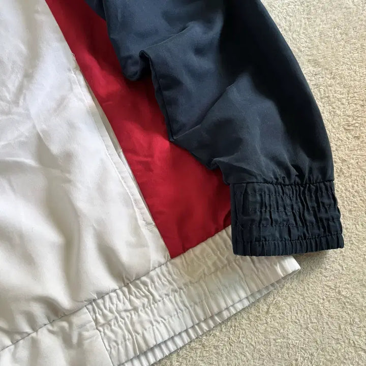 [BUNJANG] Reebok White Color Block Windbreaker Jacket / 리복 화이트 배색 윈드브레이커 바람막이
