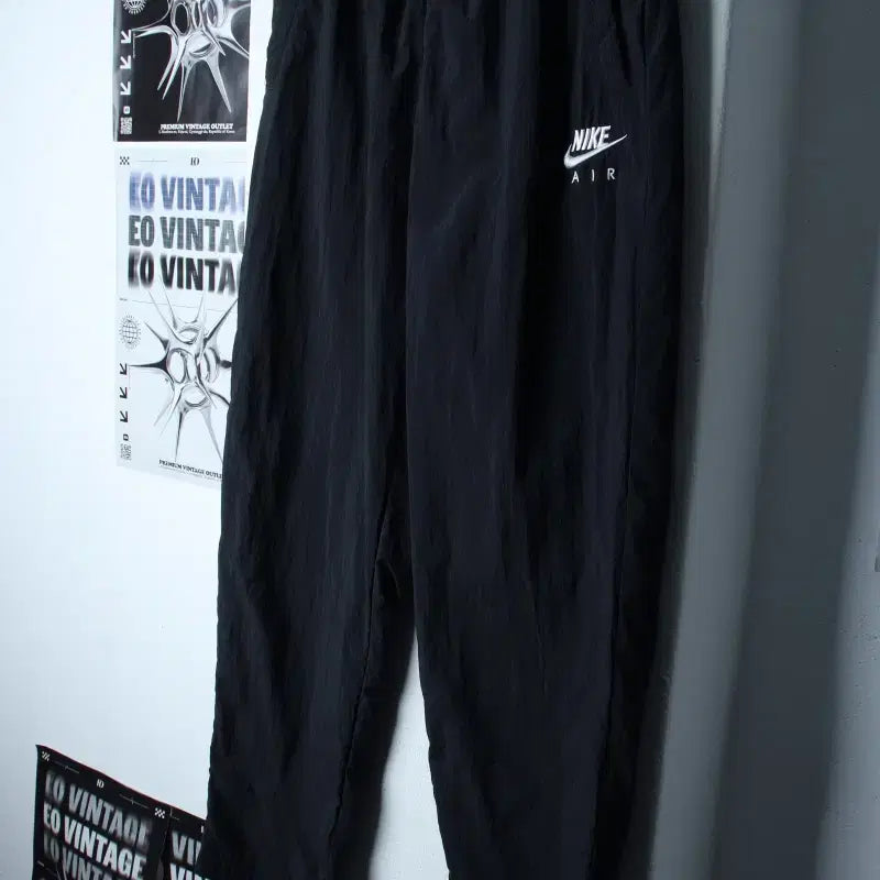 [BUNJANG] Nike Air Woven Nylon Training Pants Black / W(M) 나이키 트레이닝복 바지 AIR 우븐 나일론 블랙-261B