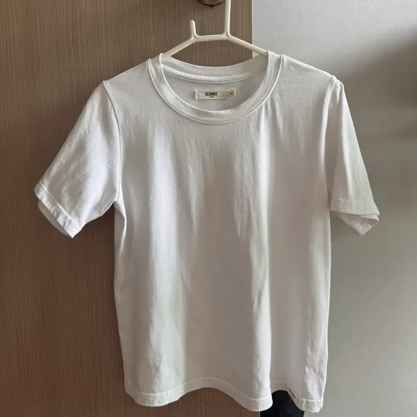 [BUNJANG] Glowny White T-Shirt M / 글로니 화이트 반팔 티셔츠 M