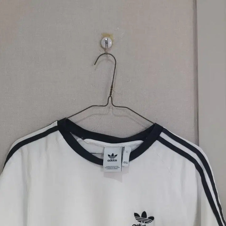 [SOLD OUT] 아디다스 삼선 흰색 반팔 티셔츠 L