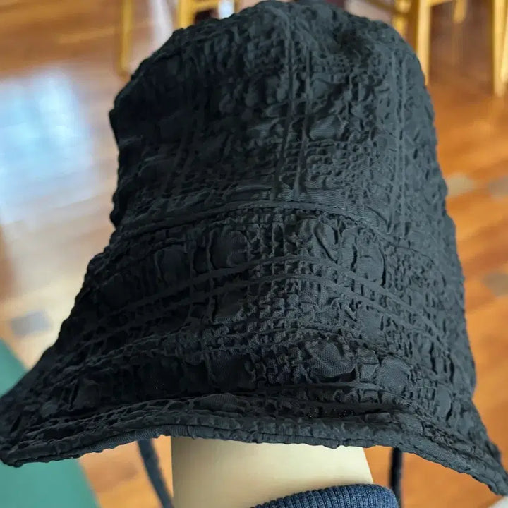 [BUNJANG] Merchen Glory Strap Bonnet Hat Bucket Hat Black / 메르헨 Glory 스트랩 보닛햇 버킷햇 블랙