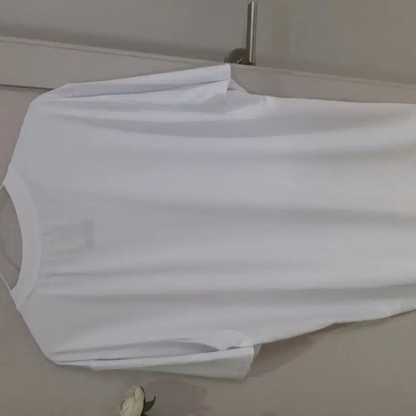 [BUNJANG] Descente White Short Sleeve T-Shirt Size 110 / DESCENTE  데상트 흰색 반팔 티셔츠  110