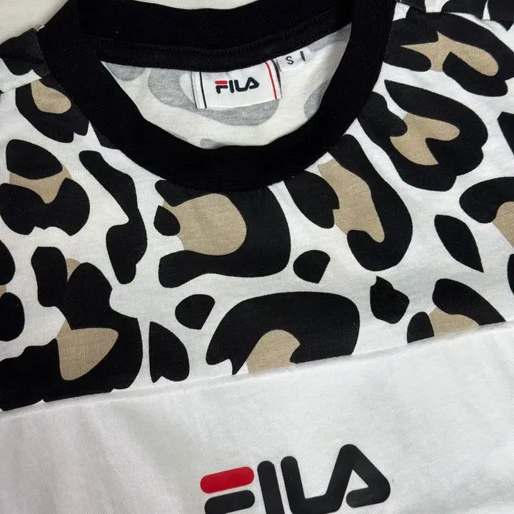 [BUNJANG] Fila Leopard Print T-Shirt Size S / 휠라 티셔츠 호피 S사이즈