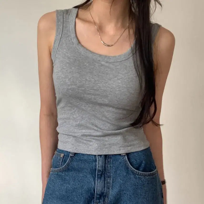 [BUNJANG] Sleeveless Bra Top with Built-in Cups (White) / 커버업 민소매 슬리브리스 캡내장 브라탑 흰색