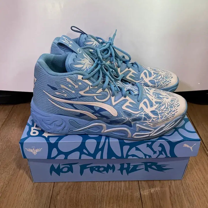 [BUNJANG] Puma MB.04 LaMelo Ball Team Light Blue Sneakers / 푸마 MB.04 라멜로 볼 라프랑스 팀 라이트 블루
