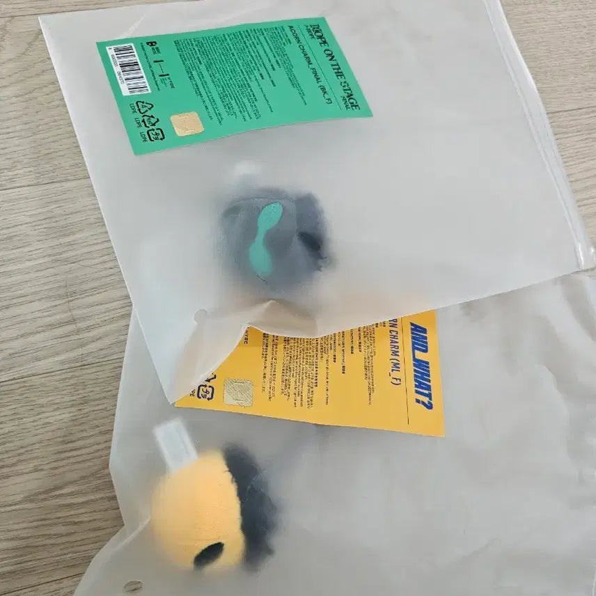 [BUNJANG] BTS J-Hope Hme On Stage Final Concert Dotori Keyring Bundle Set / (일괄) 방탄bts 제이홉 전시회 홉온스 파이널 콘서트 도토리 키링 포카