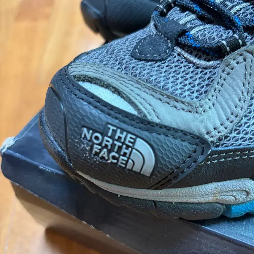[BUNJANG] The North Face Zeta Trekking Shoes Grey/Blue / 노스페이스 Zeta 회색/블루 트레킹화