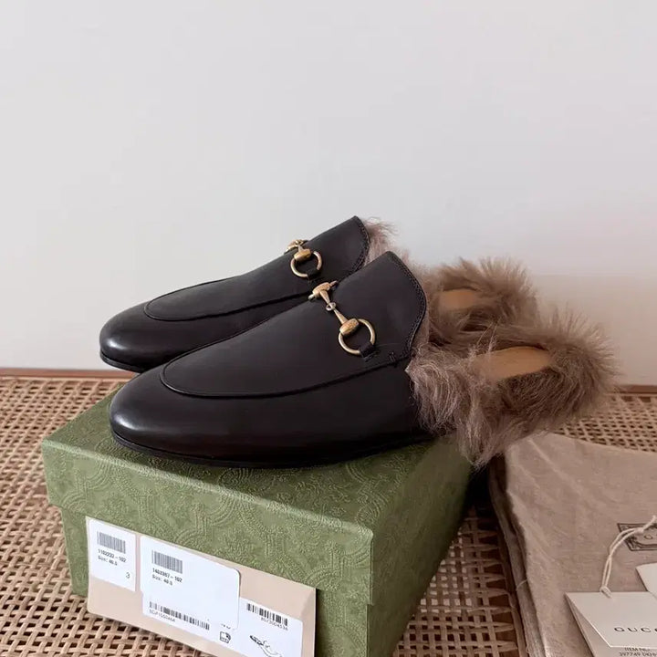 [BUNJANG] Gucci Perm Mules Size 40.5 / 구찌 퍼뮬 260