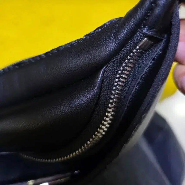 [BUNJANG] Diesel Holy-D Belt Bag / 디젤 홀리-D 벨트백