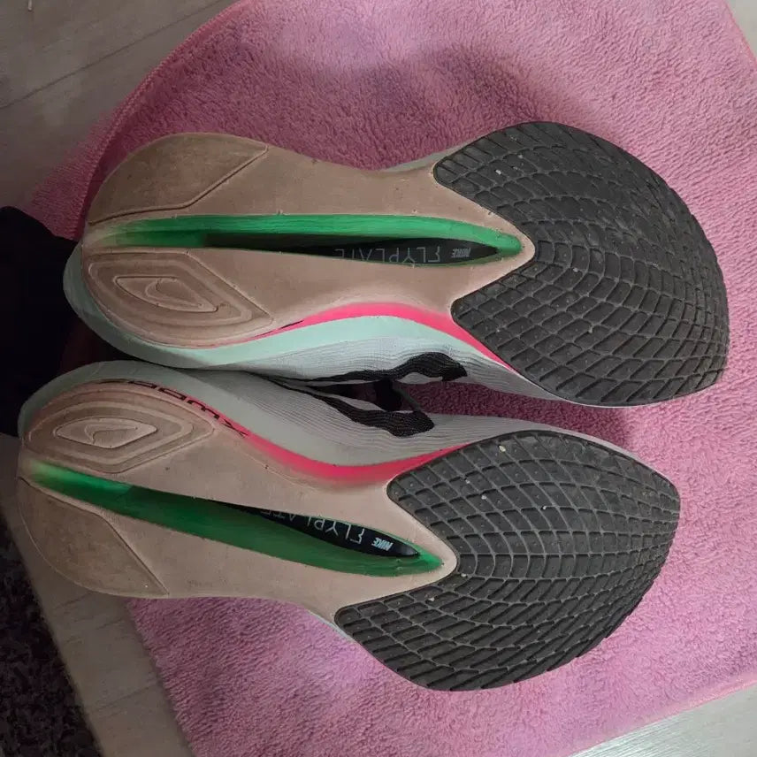 [BUNJANG] Nike Vaporfly 4% Next% Running Shoes / 나이키 베이퍼 플라이 넥스트 4% 245