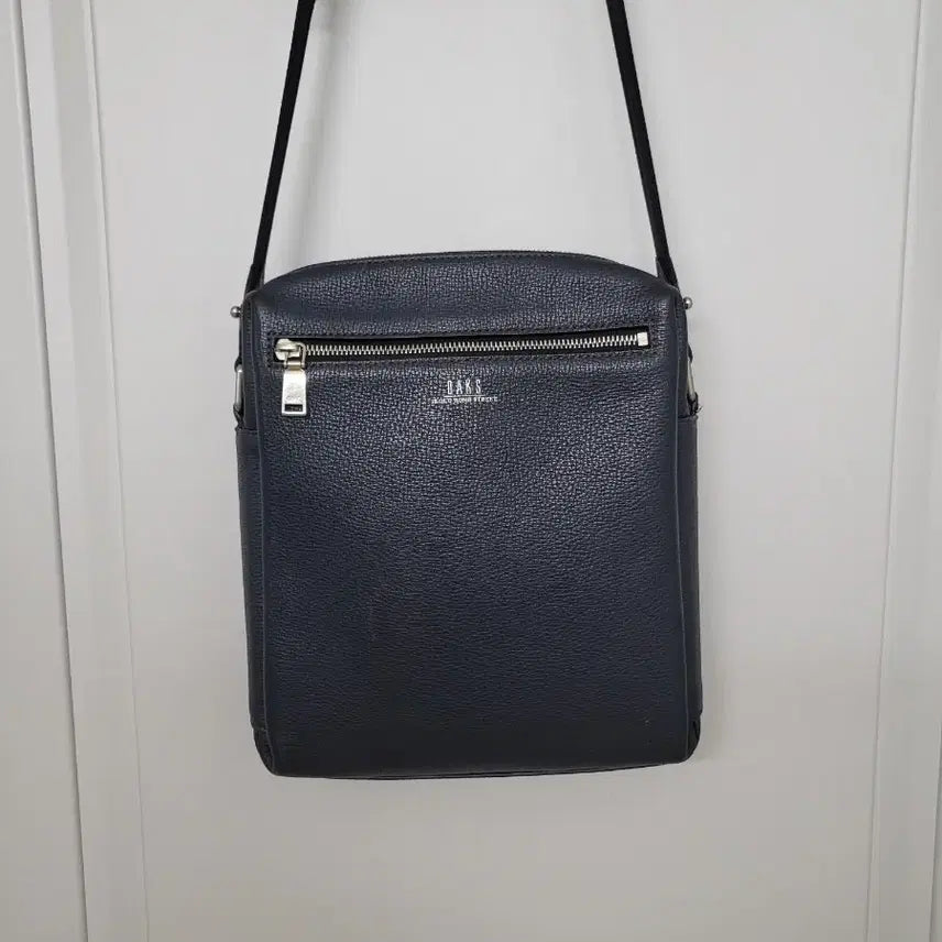 [BUNJANG] Daks Leather Crossbody Bag / 닥스 가죽 크로스백