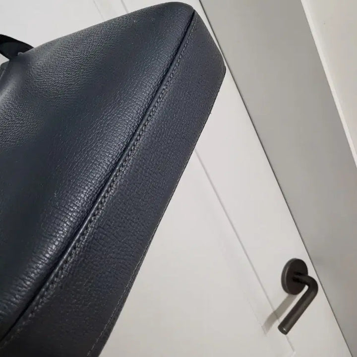 [BUNJANG] Daks Leather Crossbody Bag / 닥스 가죽 크로스백