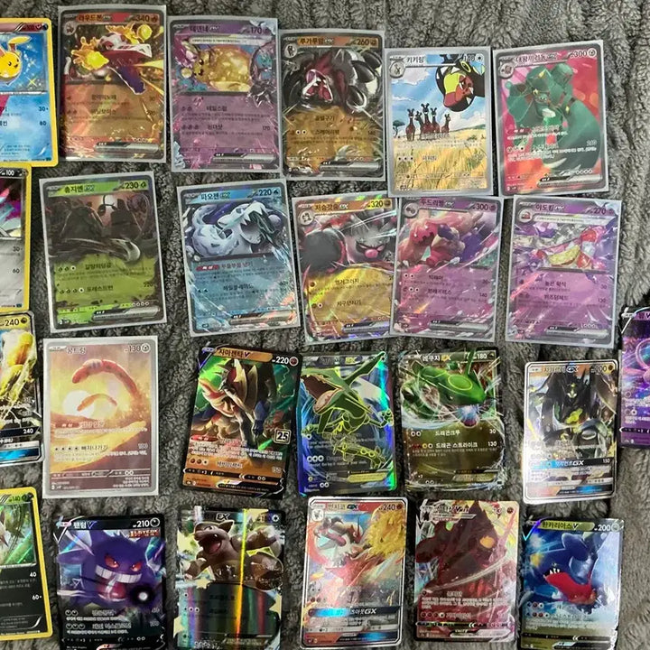 [BUNJANG] Pokemon Trading Card Bundle (30+ Cards, Mixed Editions, Includes Case &amp; Sleeves) / 포켓몬 카드 급처 합니다! 30장 넘고 서비스도 드립니다!