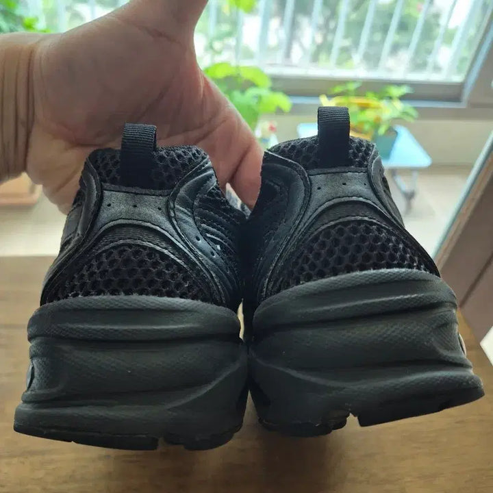 [BUNJANG] New Balance 530 Black Mesh Sneakers / 뉴발란스 530 블랙 메쉬 운동화 275 택포 5.0