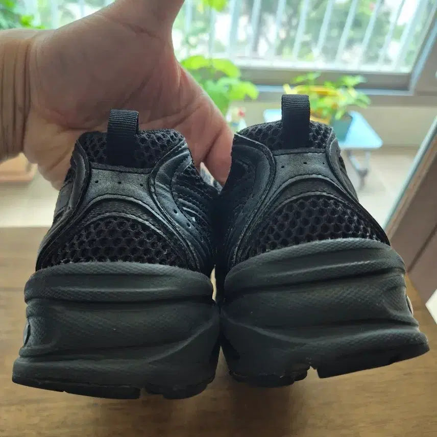 [BUNJANG] New Balance 530 Black Mesh Sneakers / 뉴발란스 530 블랙 메쉬 운동화 275 택포 5.0