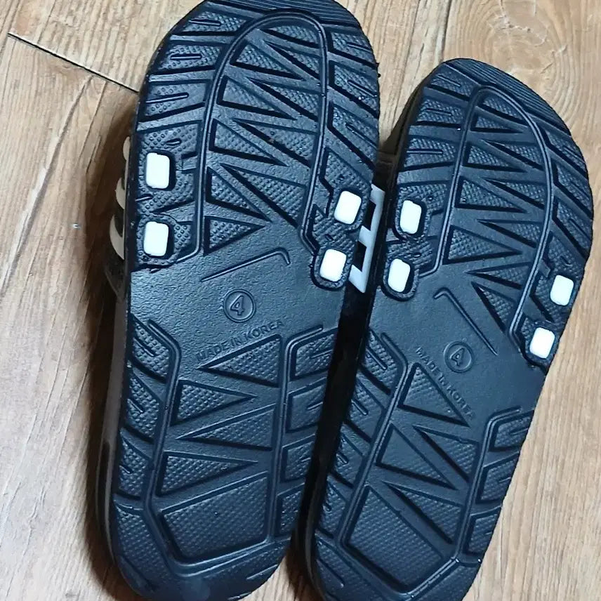 [BUNJANG] EVA Three-Stripe Slippers Black 240 / EVA 삼선 슬리퍼 블랙 240